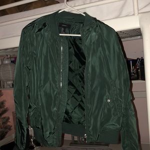 Forever 21 green bomber jacket sz. Small